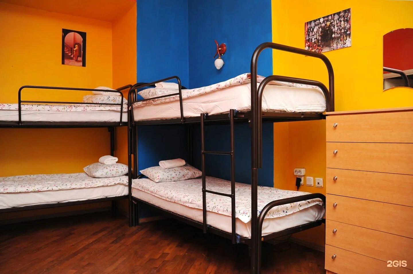 Снять хостел в питере недорого. Хостел на рубинштейна. center hostel санкт-петербург. хостел спб рубинштейна. хлопина 10 хостел рядом санкт петербургский.