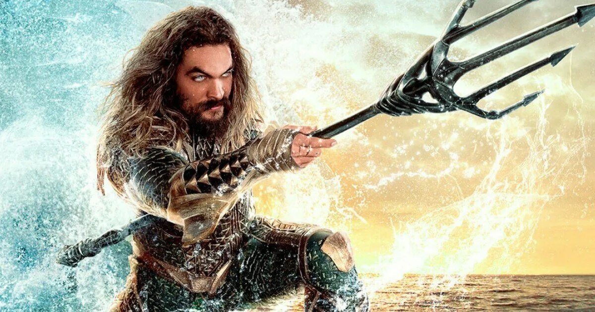 Аквамен 2 сколько. Аквамен фильм трезубец. Джейсон момоа аквамен. Аквамен мальчик. Аквамен 2 фильм.