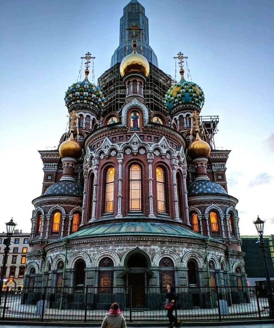 Стиль спас. Храм спаса на крови. эрмитаж и спас на крови. архитектурный стиль спаса на крови в санкт-петербурге.