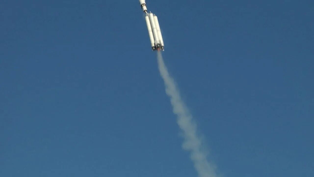 Старт ангары в 2024 году. Ангара а5 пуск. Запуск ракеты Ангара. Ангара на старте. Ракета Ангара а5.