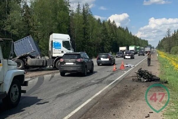 Авария в поддубье. Авария 2022 на Киевском шоссе. ДТП на Киевском шоссе фура. Авария на Киевском шоссе вчера. Авария на Киевской трассе вчера.