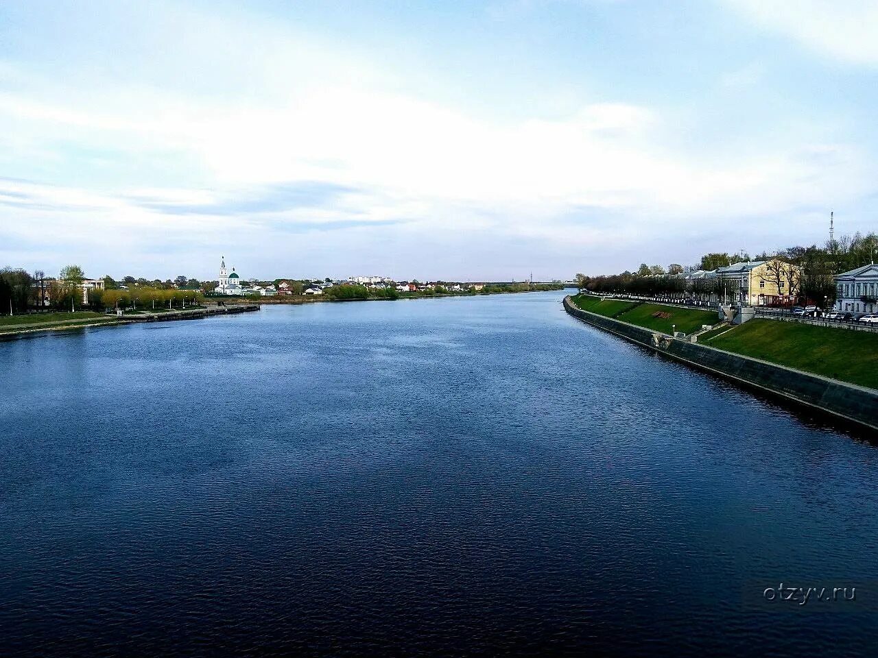 Лазурь в Твери. Река больше напоминает луг, чем водоем АиФ Тверь