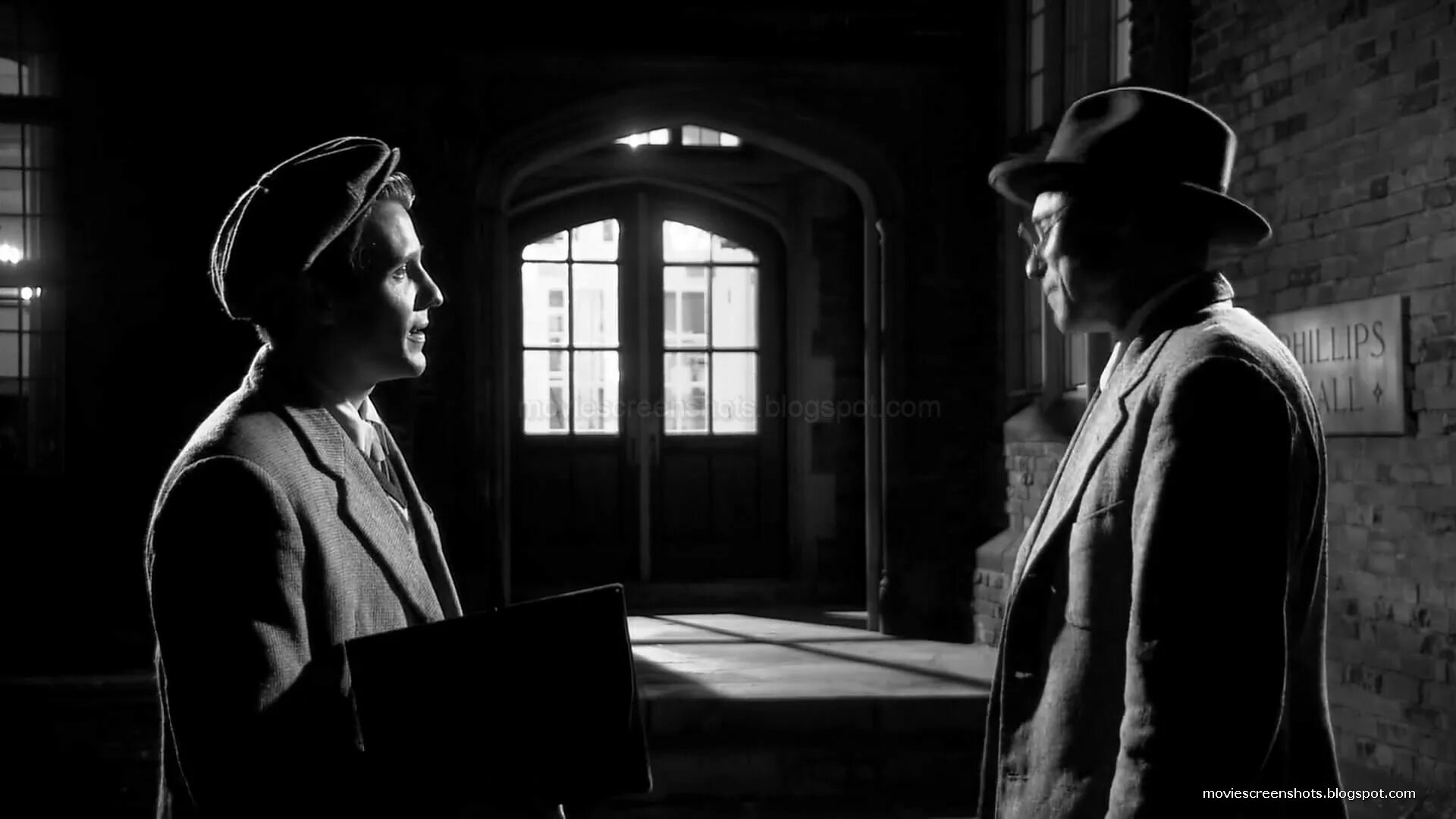 Эмоции девушки печаль. Человек сидит в депрессии. Тёмные комнаты для девочек. Putting in the dark. Эстетика темноты.