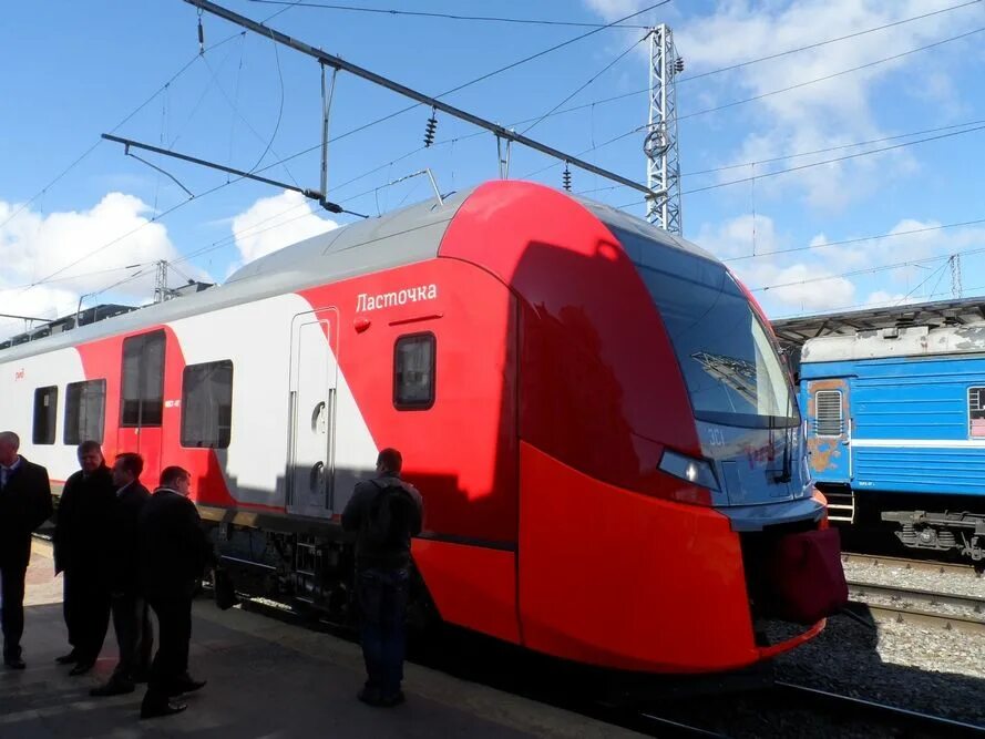 Москва нижний новгород ласточка с какого вокзала. Экспресс поезд Ласточка. Поезд Ласточка Москва Нижний Новгород. Поезд Ласточка Нижний Новгород. Ласточка Нижний Новгород вагон 792м.