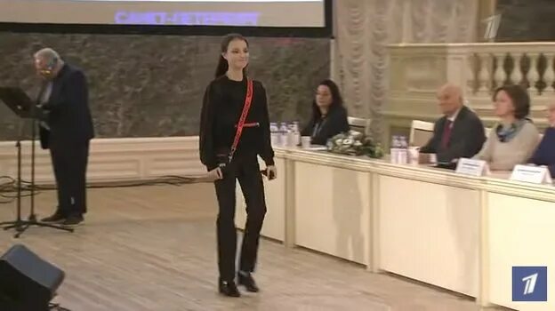 Жеребьевка чемпионата по фигурному катанию. Чемпионат россии по фигурному катанию 2025 жеребьевка. жеребьевка чр по фигурному катанию 2025. жеребьевка чр по фигурному катанию 2025. мишина галлямов на жеребьевке.
