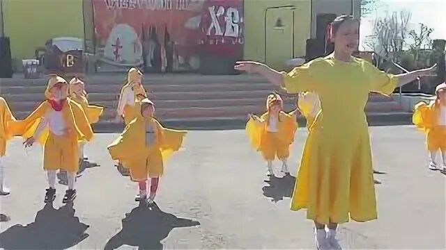 Танец цыплята видео