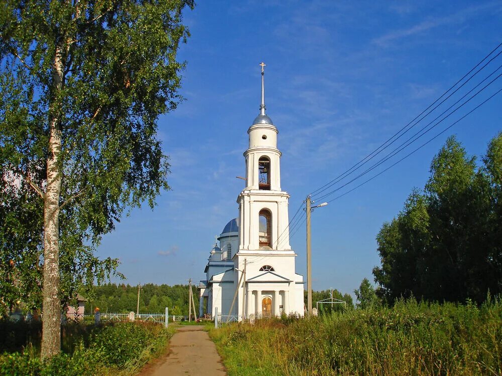 Храм Вознесения Господня в Раменье. Село Раменье Дмитровский район. Деревня Раменье Дмитровский район Московская область. Вознесенской церкви в Раменье Московской области. Дмитровск подмосковье