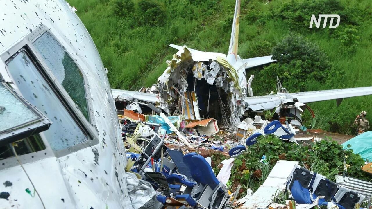 Сколько падали самолеты. Авиакатастрофа Боинг 737. Авиакатастрофы Боинг 737 UTAIR. Катастрофа Boeing 737 в Кожикоде.