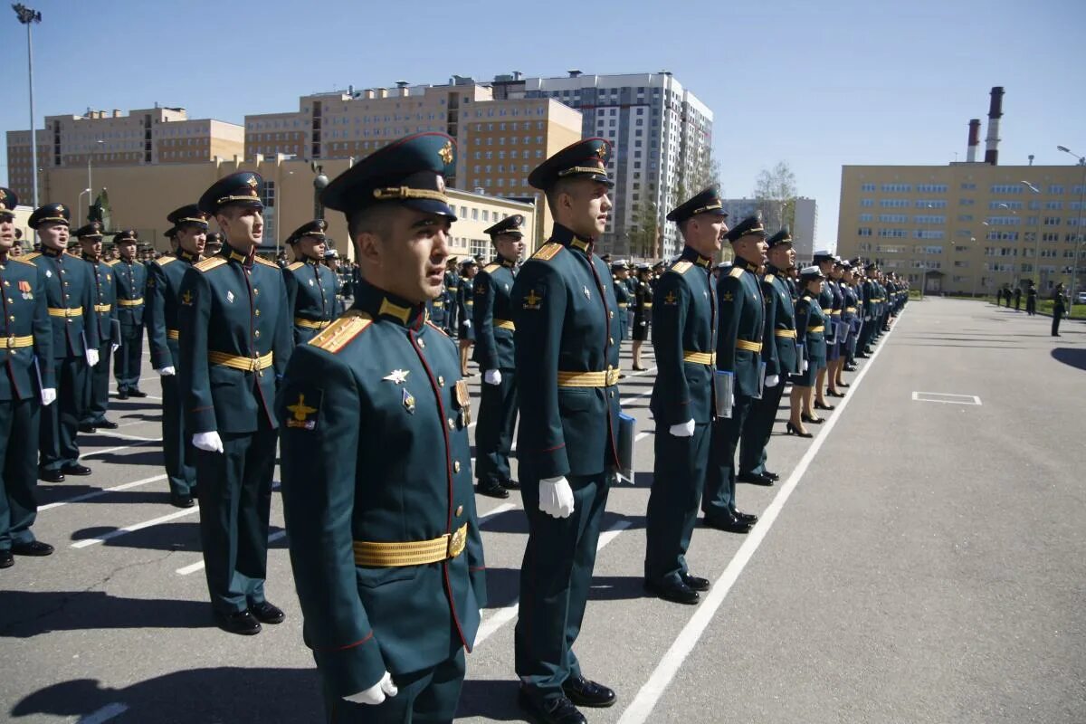 Вас им буденного. Военная Академия Санкт-Петербург имени Буденного. Выпуск Академии связи в Санкт-Петербурге 2022. Им Буденного Военная Академия форма. Выпуск 2023 Военная Академия связи.