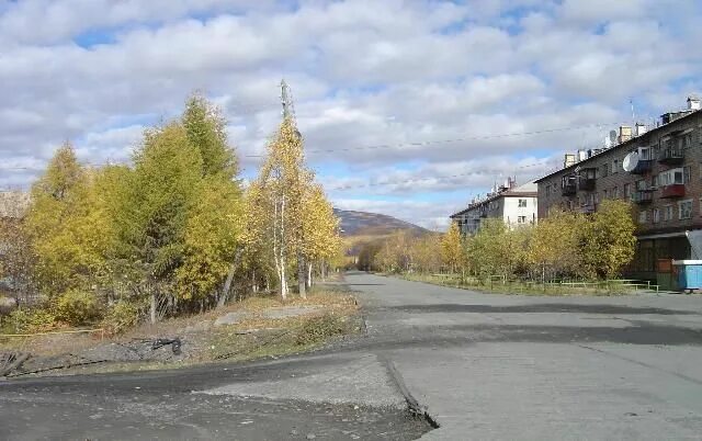 Улицы поселка солнечный. Поселок Солнечный Саха Якутия. Солнечный Усть-майского района Якутия. Поселок Солнечный Усть майского района Якутия. П Солнечный Усть майского района.