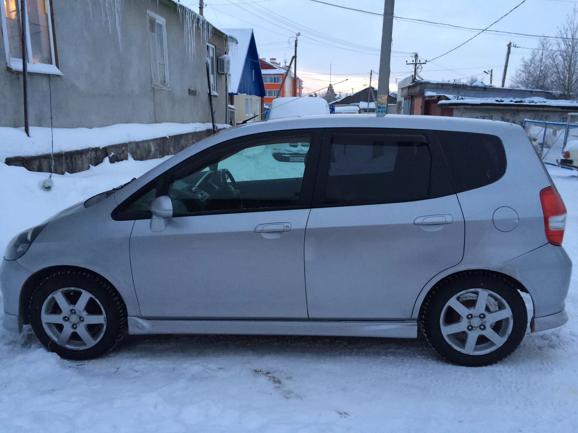 Тонировка хонда. Honda Fit gd1 тонировка. Honda Fit gd1 тонировка хамелеон. Хонда фит 2003 года тонировка. Тонировки 50 % Honda Fit.