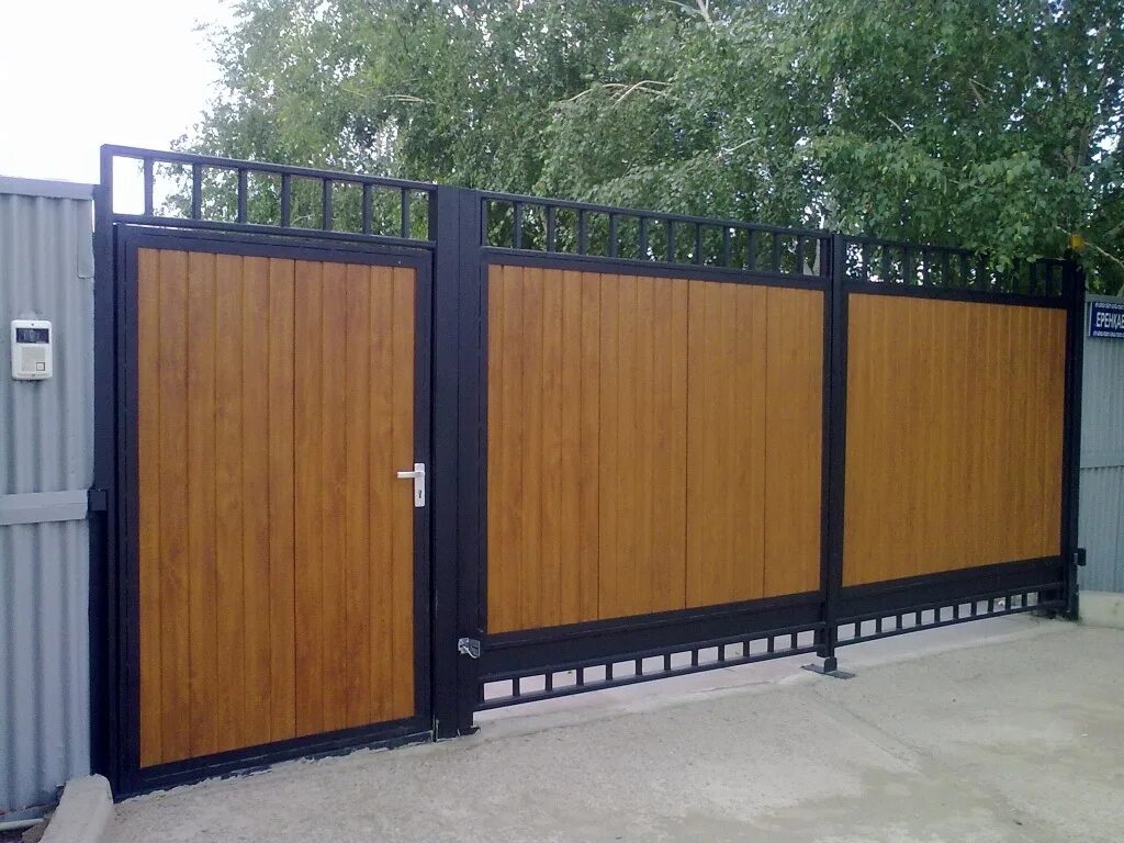 ворота простые распашные. ворота на дачу. ворота из профнастила с калиткой. ворота металлические распашные с калиткой. ворота простые распашные.