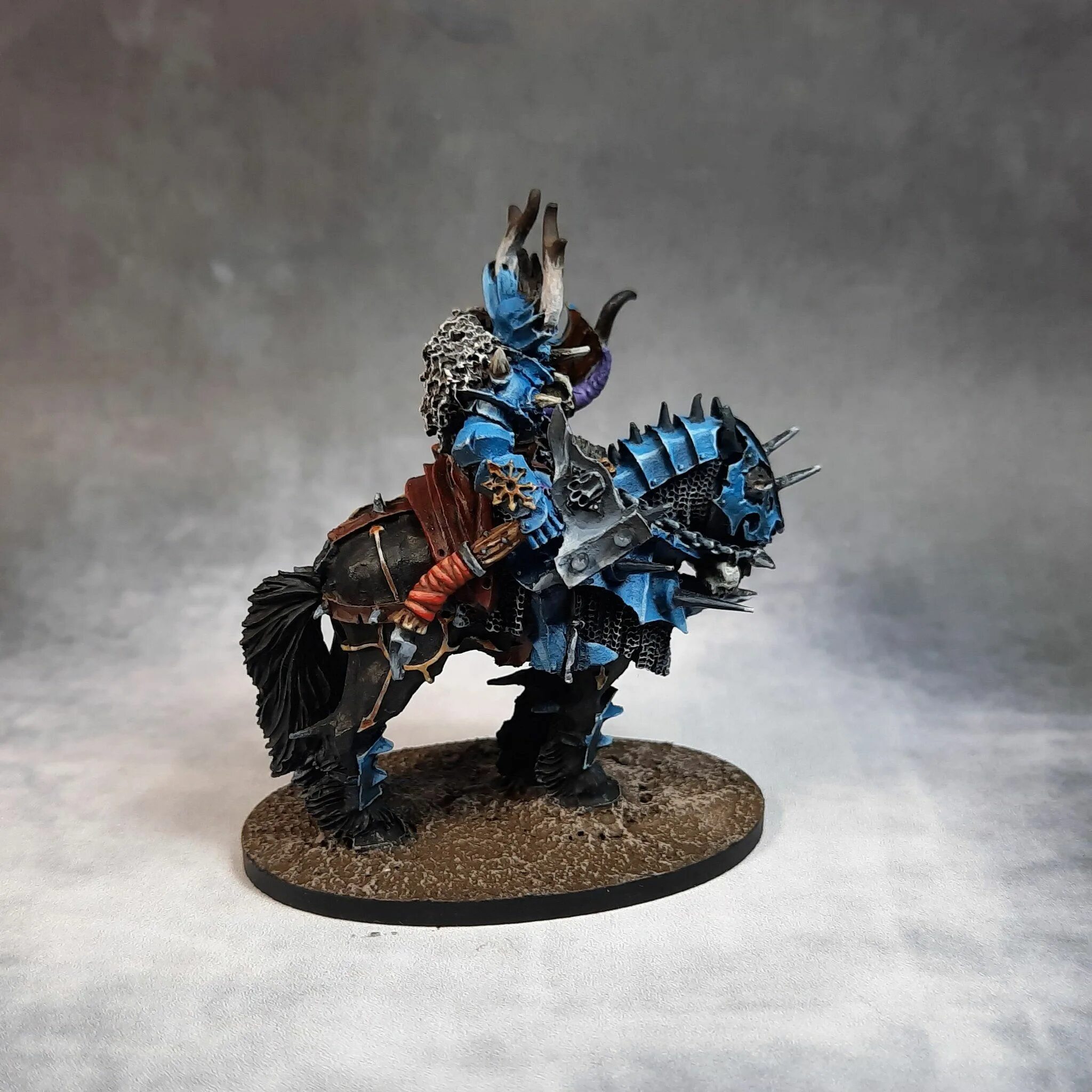 Колдун хаоса миниатюра. Daemon mount. Обливион лошади zira. Демоник стид оф слаанеш. Warhammer 40000 khorne lord miniatures.