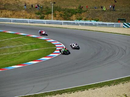 High speed race