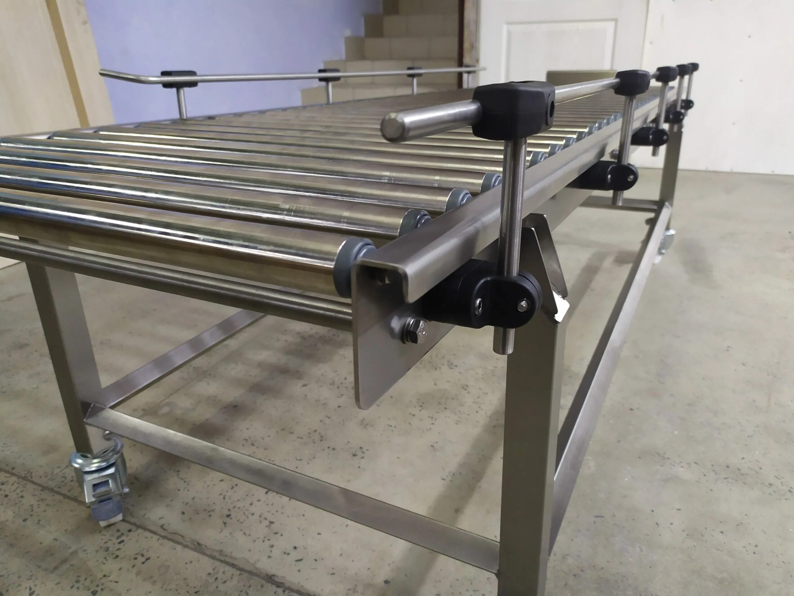 Mrt2000 ustunei. Powercom mrt-2000se. Ибп powercom macan mrt-3000se. Mrt 2000. Рольганг основной 005.