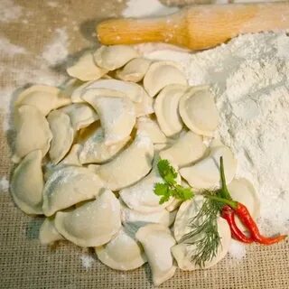 Лепка пельмени вареники