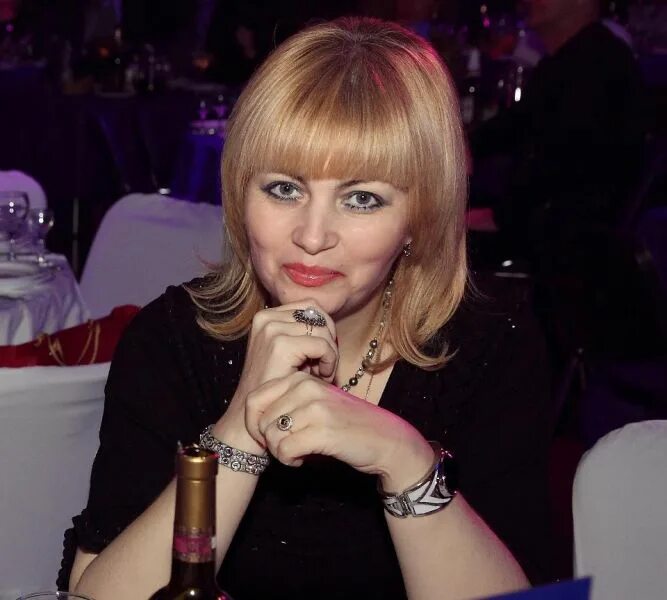 продюсер елены