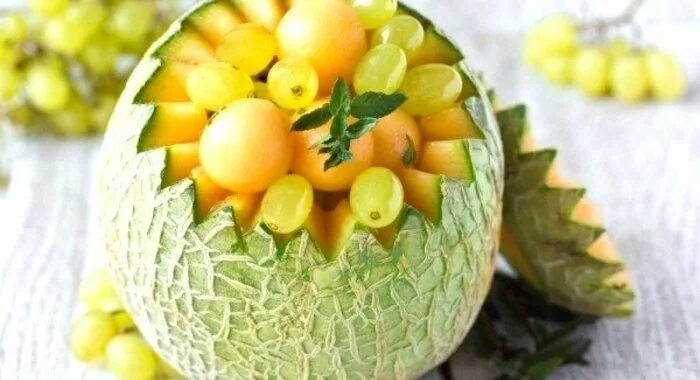 Дыня нарезанная. Консервированная дыня. Ежик из фруктов. Консервирование дыни на зиму в банках. Корзина из дыни карвинг.