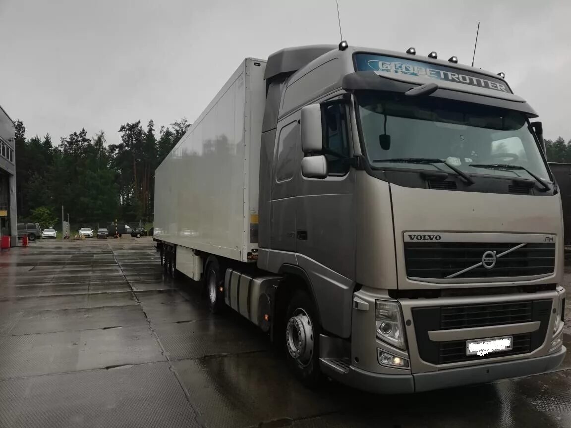 Грузовики в нижнем. Volvo FH 440. Вольво FH 440 2012. Volvo FH 2007. Фура Volvo FH 440.