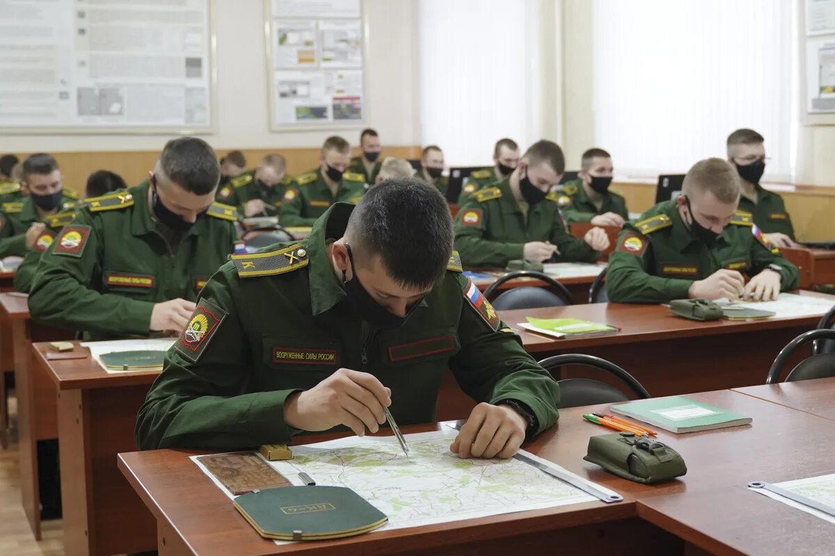 Военно инженерно технический. Пензенский артиллерийский инженерный институт имени Хрулева. Военная Академия МТО. Пензенский артиллерийский инженерный институт 1999. Пензенский артиллерийский инженерный институт Гвардеец 2021.