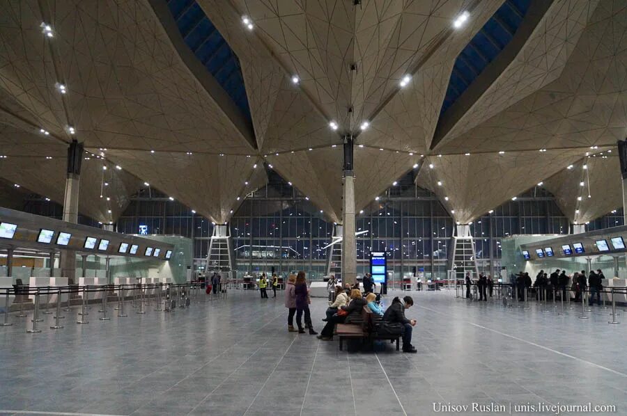 Airport terminal 1. Аэропорт Питера Пулково. Пулково новый терминал. Аэропорт Пулково Санкт-Петербург внутри. Аэропорт Пулково Санкт-Петербург терминал 1.