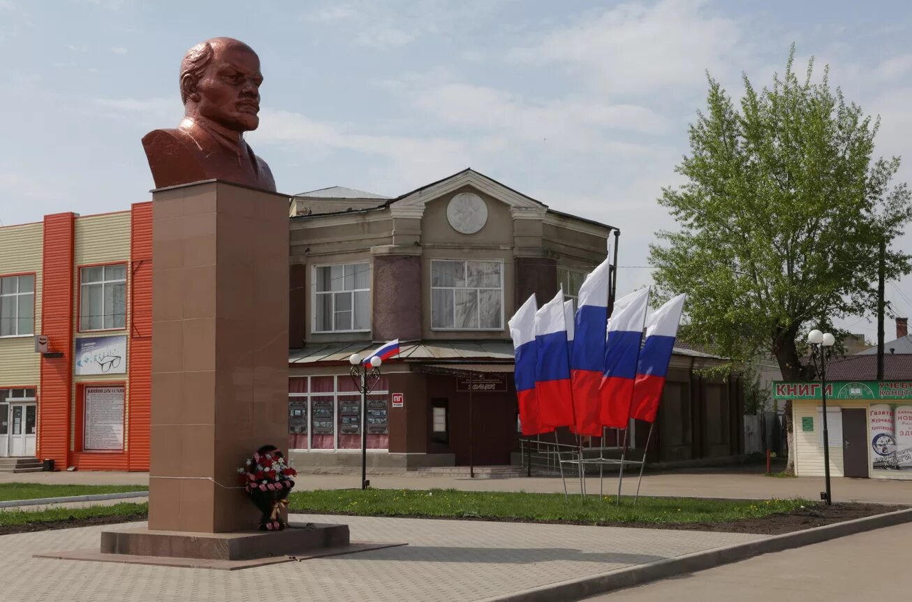 Воронежская таловский сайты. Поселок Таловая Воронежская область. Воронежская область Таловский район поселок Таловая. Таловая музей. Таловая сквер Воронежской области.