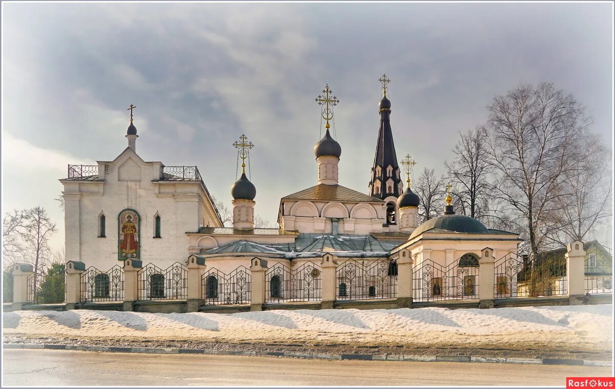 храм спаса нерукотворного образа в долгопрудном. спас долгопрудный. спасский храм долгопрудный. спасская церковь долгопрудный. церковь спаса нерукотворного образа в котово долгопрудный.