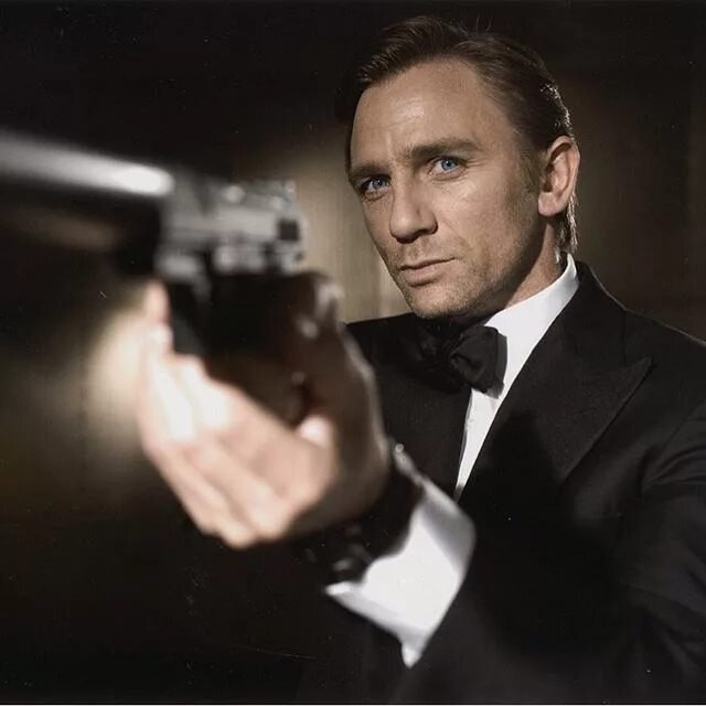 Bond day. Bond day. Корпоративные бонды. Дэниел крейг координаты скайфолл. Bond day.