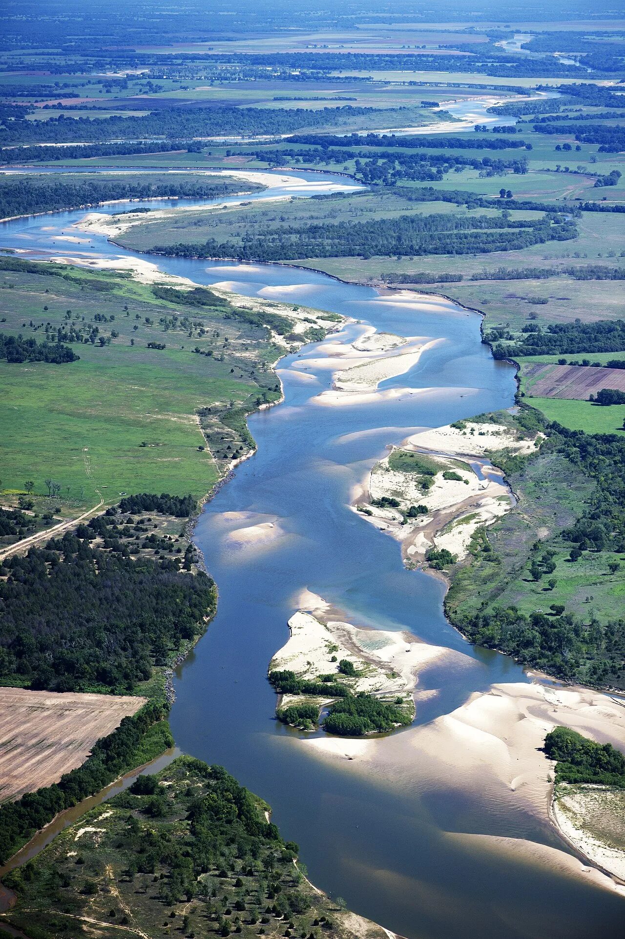 Какая самая длинная река в северной америке. Река Миссисипи. Северная Америка река Миссисипи. Река ред Ривер США. Миссисипи и Миссури.