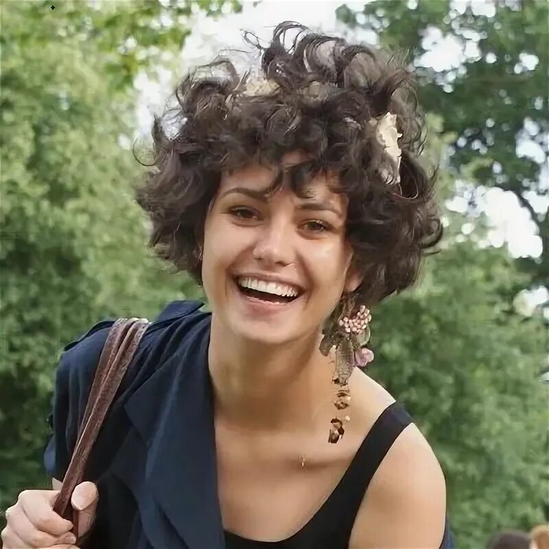 Иоана гратьела бранкуси фото. Гратьела бранкуси. Иоана гратьела бранкуси. Гратьела бранкуси. Мэр кингстауна актрисы.