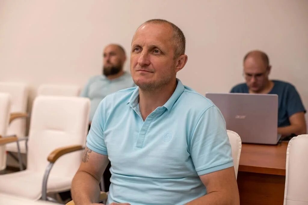 15 февраля - Олег Пирогов - 649555705 - Медиаплатформа МирТесен