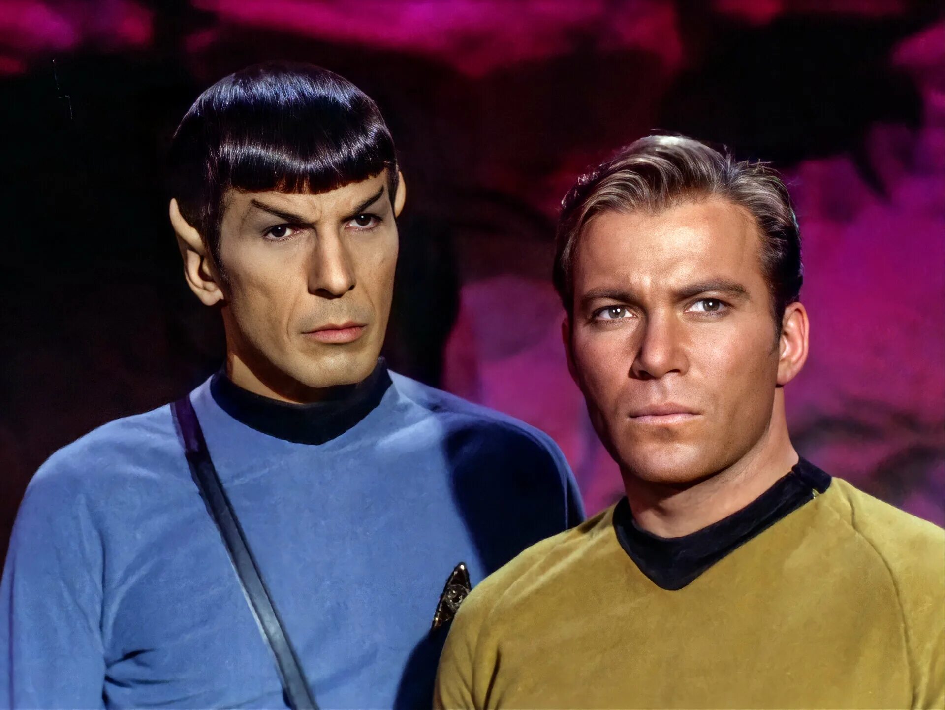 Star trek watch. Starlight часы. Уильям шетнер стартрек. Star trek original series. Часы star trek.