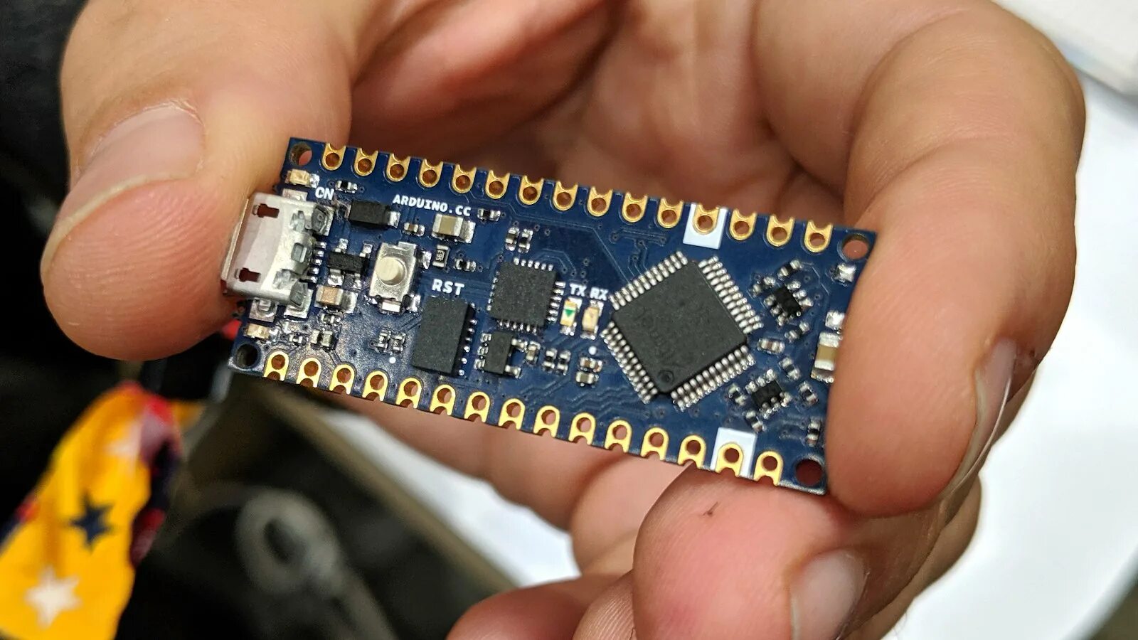 Не видит arduino. Плата arduino nano 33 ble sense.. монтажная плата ардуино. миникомпьютер на ардуино.