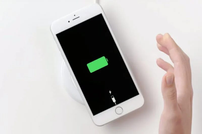 Xiaomi экран зарядки. 1% Зарядки iphone экран. Айфон заряжается. Зарядка телефона экран. Зарядка для телефона с дисплеем.