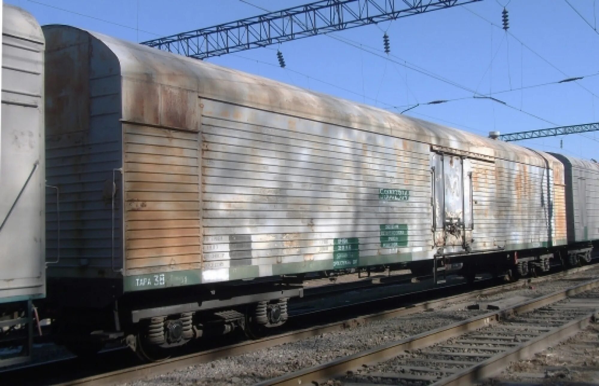 изотермический вагон тн-4-201. рефрижераторные вагоны campina. изотермический вагон термос ивт. вагон-термос типа тн4-201. рефрижераторный вагон 12-вагонной секции.