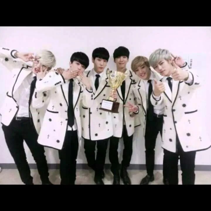 Do a s a p. Группа a9 Беби. Bap 2012. Bap собачками. Группа b.a.p.