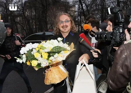 Где пугачева празднует юбилей