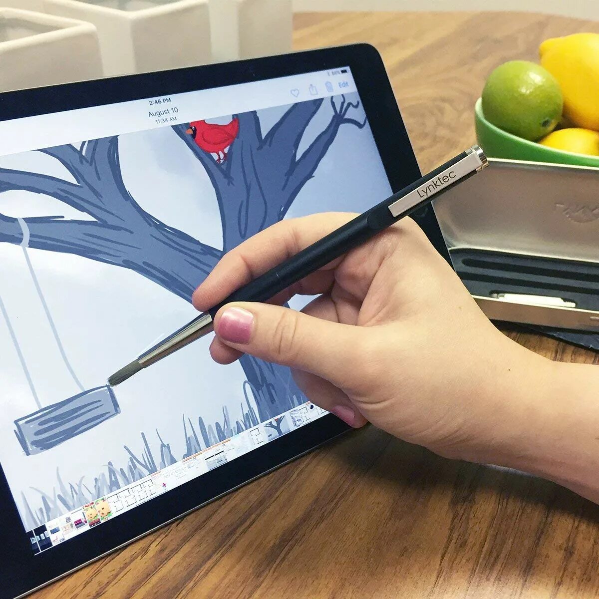 Apple IPAD (2020) со стилусом. Apple Pencil на айпаде. Планшет с Apple Pencil. Планшет Apple IPAD Pro 11 рисование.