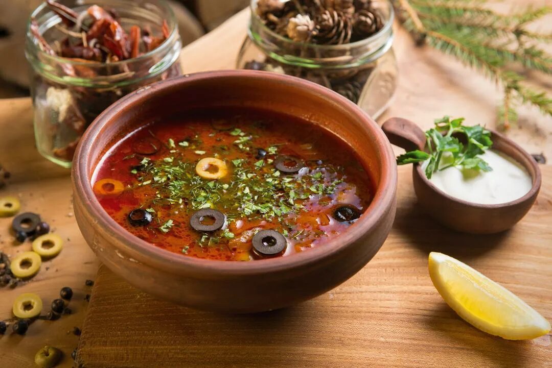 Солянка сборная мясная со сметаной Ресторан "ВолкоВкус"
