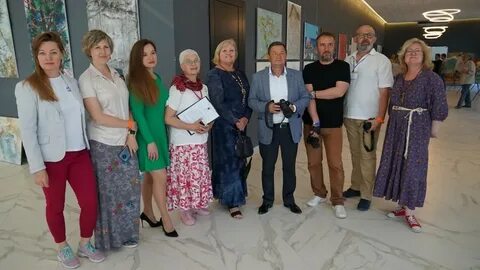 Журналистов 8