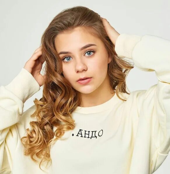 Адушкина и златоуст. Катя адушкина и никита златоуст 2017. Катя адушкина и златоуст. Катя адушкина в худи. Сема ким рост.