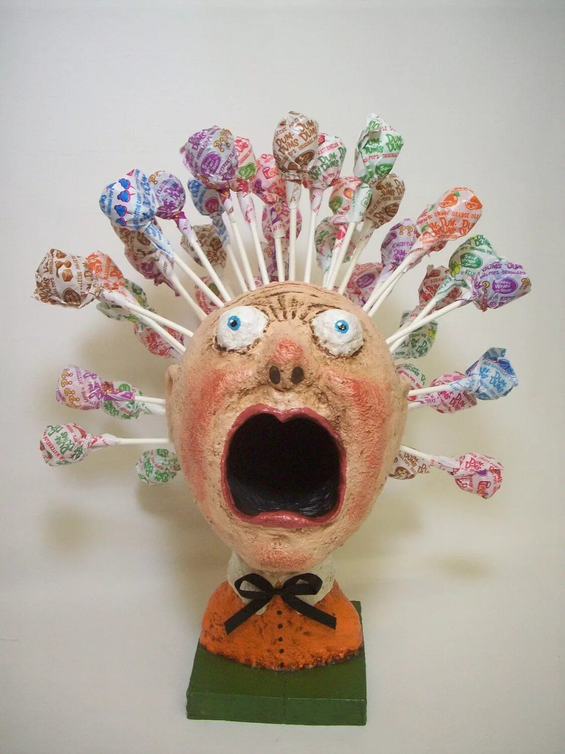 Смешные поделки. Кактус с глазками. Смешные поделки. Плоские деревянные фигурки. Забавные поделки из бумаги.