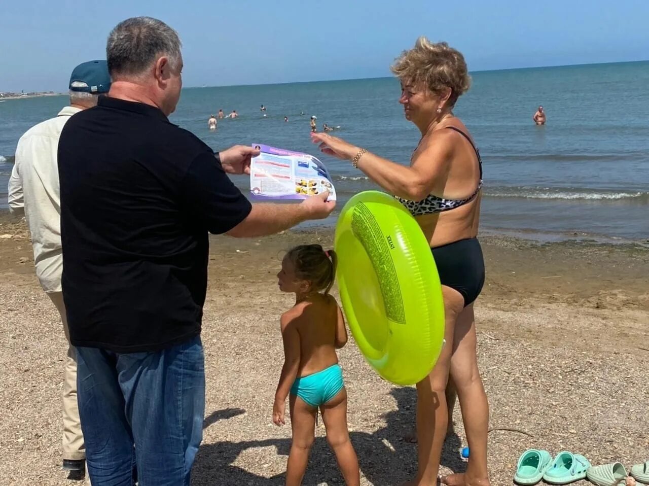 Каспийское море отдохнуть с детьми. Курорты каспийского моря. Пляж дельфин махачкала. Пляжи каспийска дагестан. Пляжи астрахани на каспийском море.