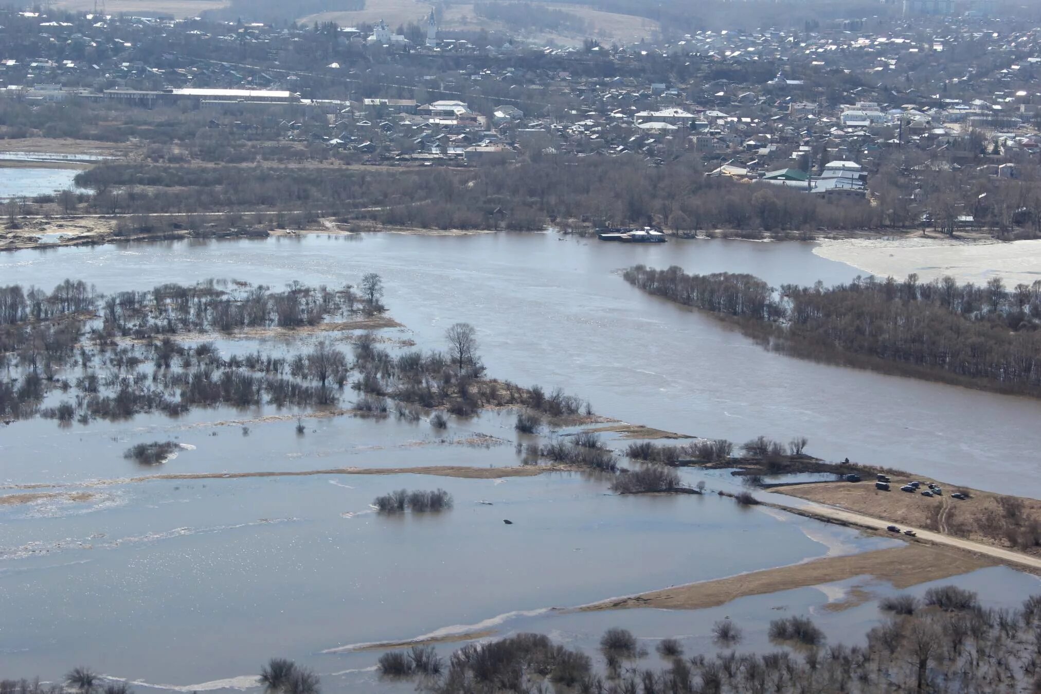Уровень реки клязьма ковров. Река клязьма в вязниках. разлив реки клязьма в вязниках. клязьма вязники пляж. разлив клязьмы вязники владимирская область.