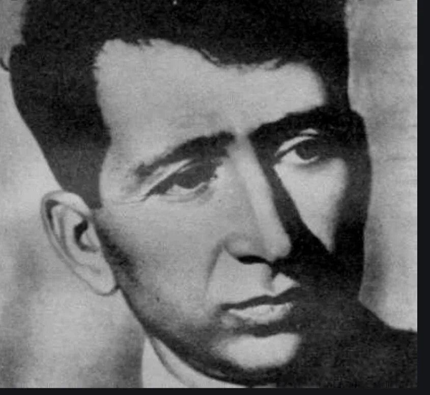 Егише чаренц. Егише чаренц поэт. портрет егише чаренца. арпеник чаренц.