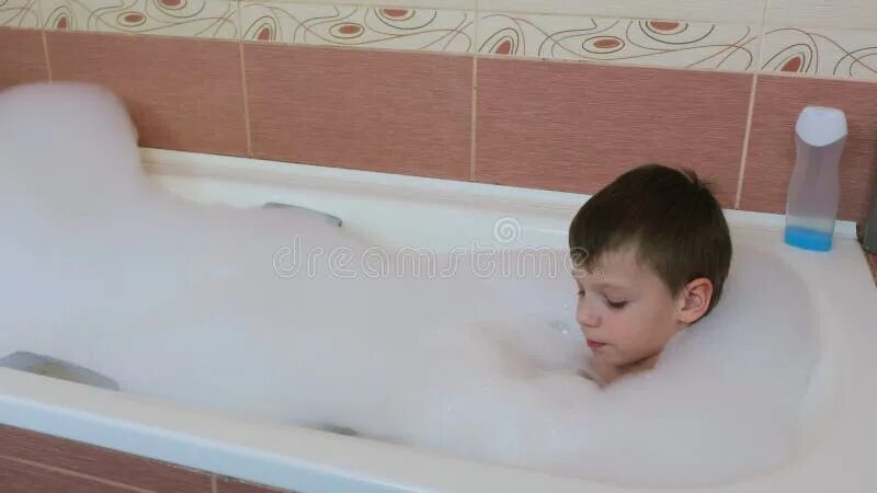 Мальчики ванной фото Мальчики ванной фото