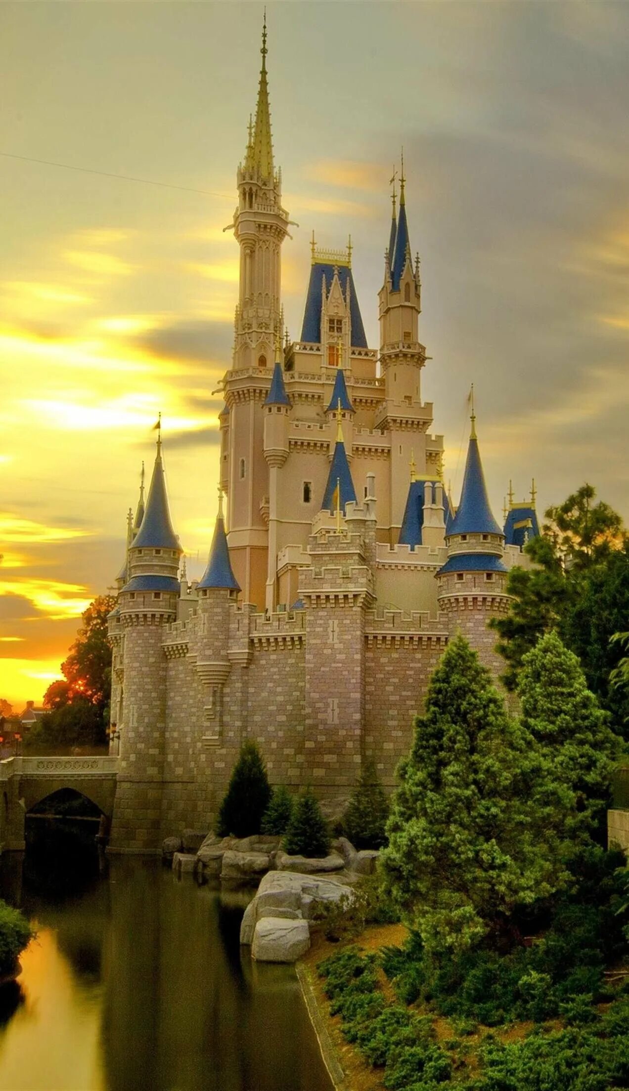 Лимбургский собор. Картинки на телефон замок. Замок из диснея в германии. Лихтенштайн (замок в германии). Замок эльц германия.