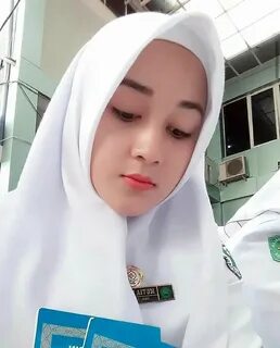 Cantik colmek