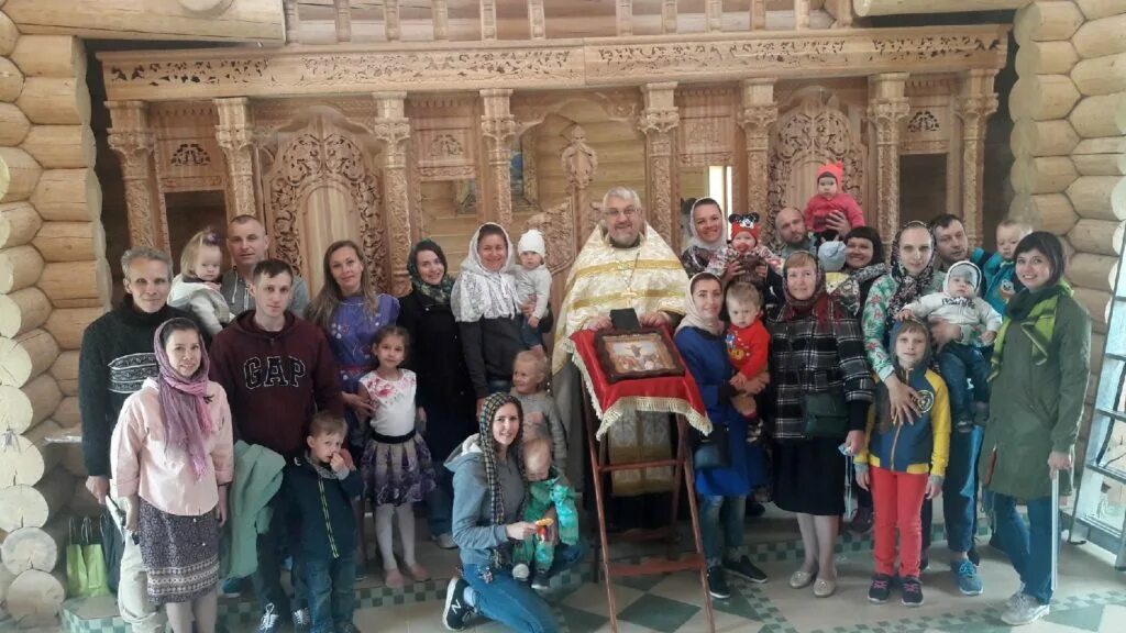 Великопостная поминальная суббота. Передача под надзор родителей. Вселенская родительская суббота (мясопустная суббота). С парастас. Суббота великого поста поминовение усопших.