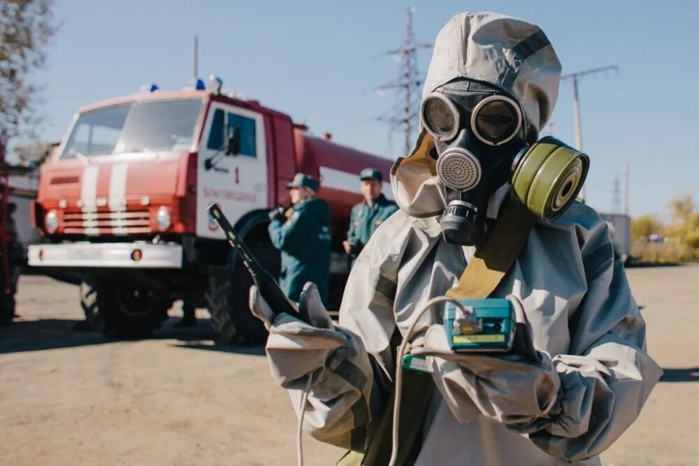 Ликвидация химической аварии. Аварии с выбросом биологически опасных веществ. Аварии с выбросом опасных химических веществ. Чс с выбросом химических веществ. Аварии на биологически опасных объектах.